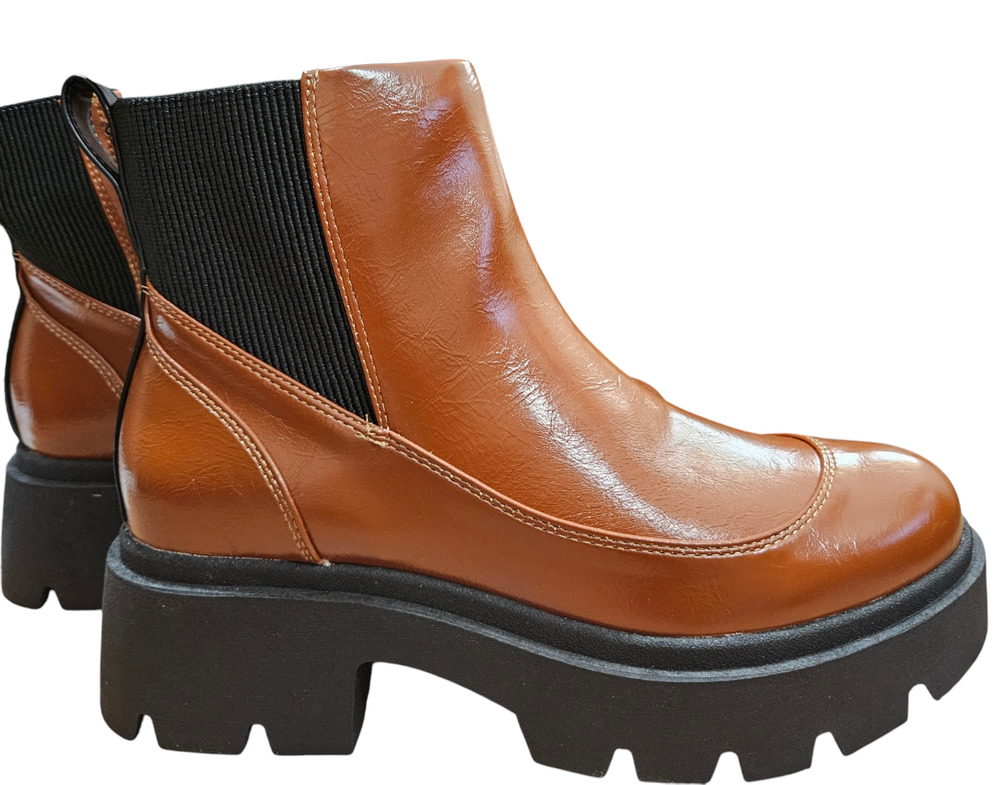 Portland Boot Company Womens Lug Sole Hiker Booties Boots Sz 8 Mocha Slip on NWB